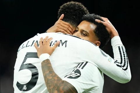 أزمة نفسية تهدد مستقبل نجم ريال مدريد في سانتياجو برنابيو